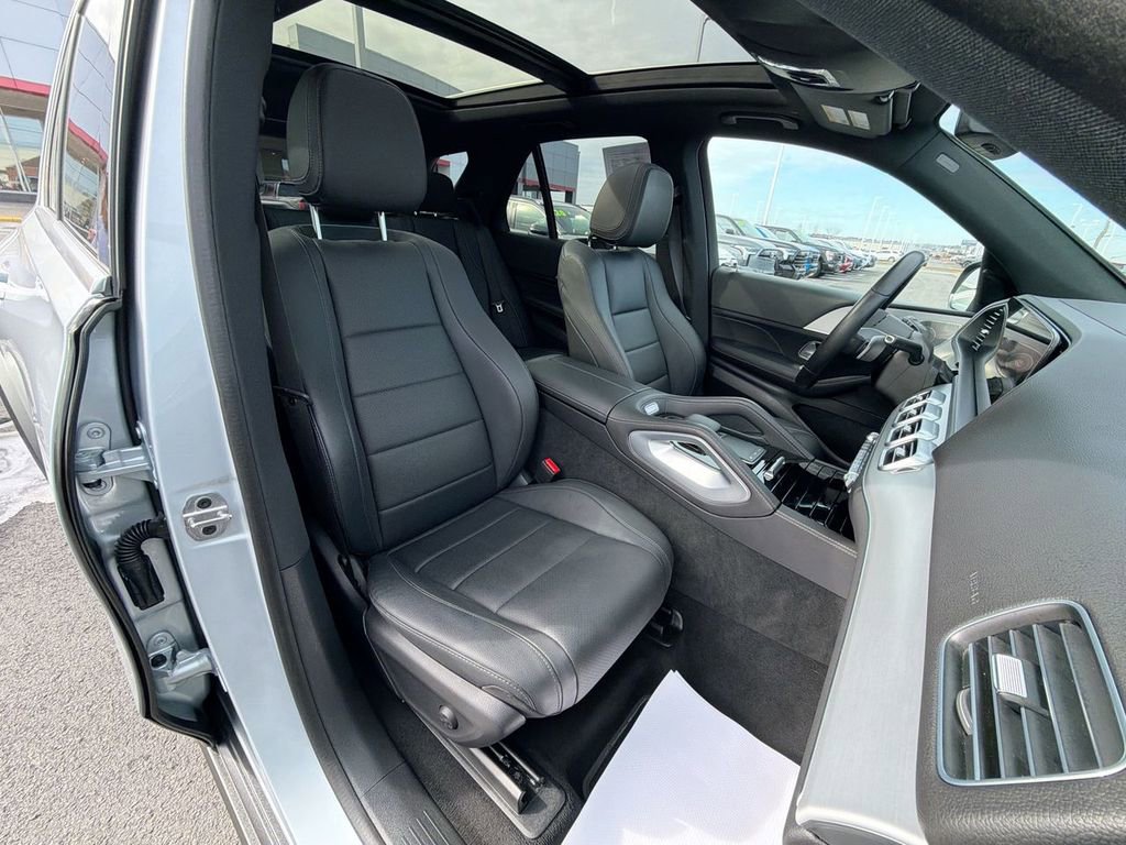 Used 2025 Mercedes-Benz GLE 350 4MATIC image 32
