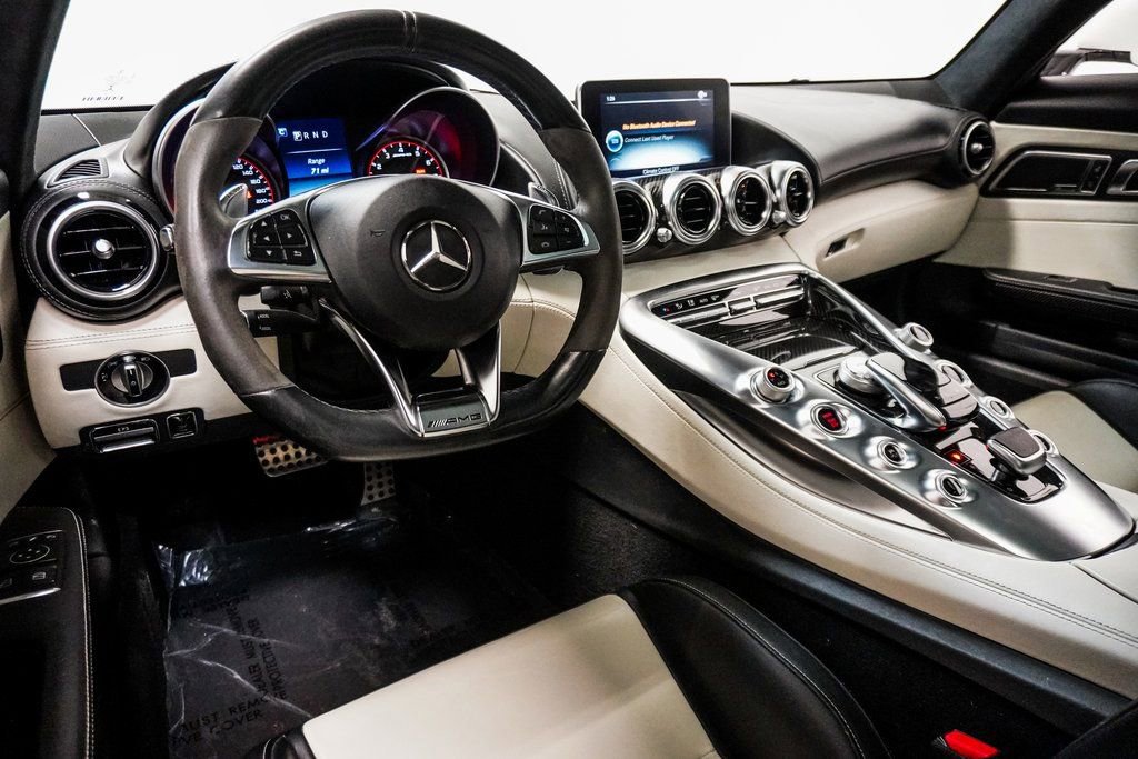 Used 2016 Mercedes-Benz AMG GT S w/ Exclusive Interior Package image 9
