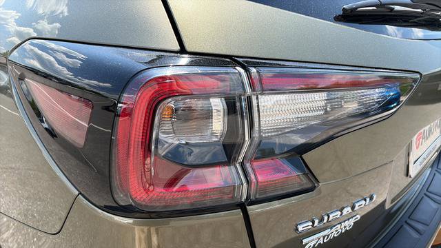 Used 2024 Subaru Outback Limited AWD/4WD image 11