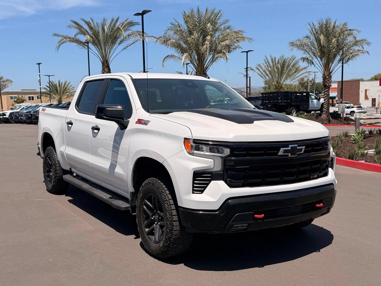 Used 2024 Chevrolet Silverado 1500 LT Trail Boss w/ Protection Package AWD/4WD image 2
