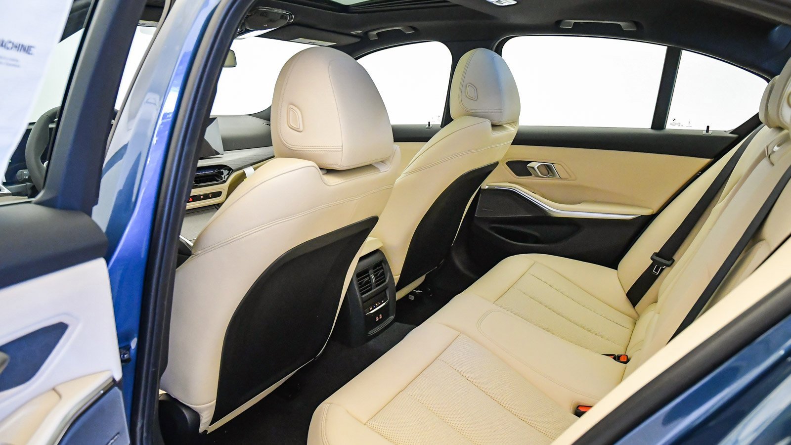 New 2026 BMW 330i Sedan w/ Premium Package image 20