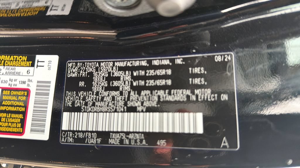 Used 2024 Toyota Highlander LE AWD/4WD image 22
