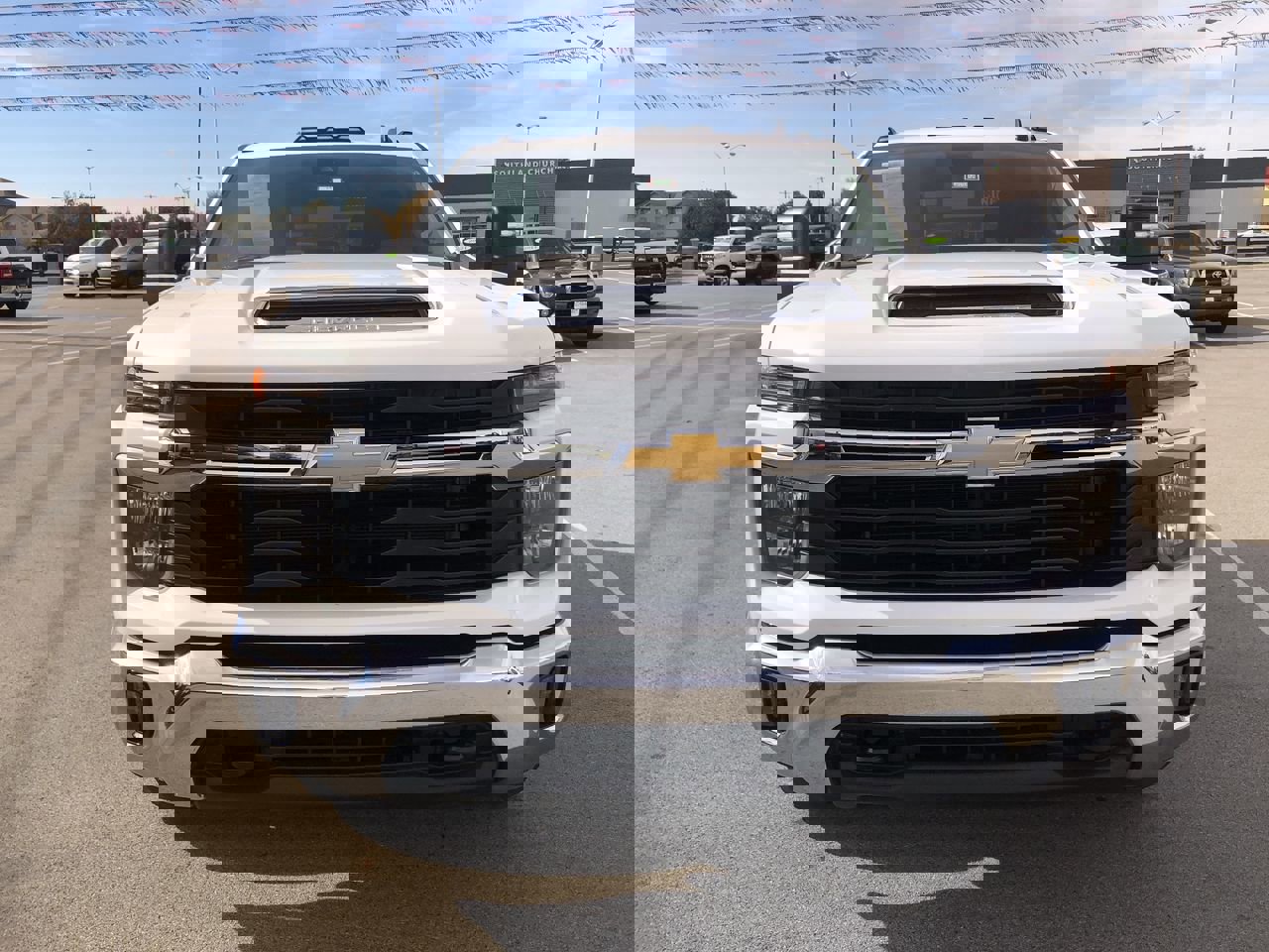 Used 2024 Chevrolet Silverado 2500 LT w/ Convenience Package image 8