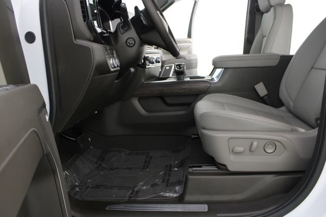New 2026 GMC Sierra 1500 SLT w/ SLT Premium Plus Package image 18