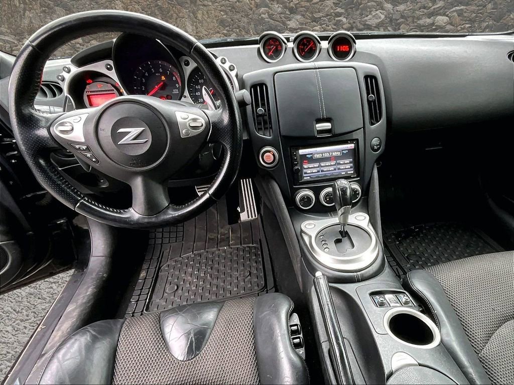 Used 2014 Nissan 370Z Touring w/ Sport Package image 13