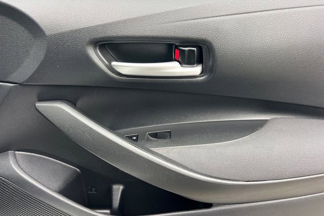 Used 2021 Toyota Corolla LE image 18
