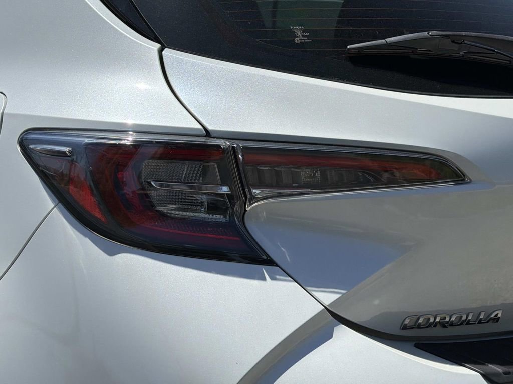 Used 2019 Toyota Corolla SE w/ Body Protection Package FWD image 8
