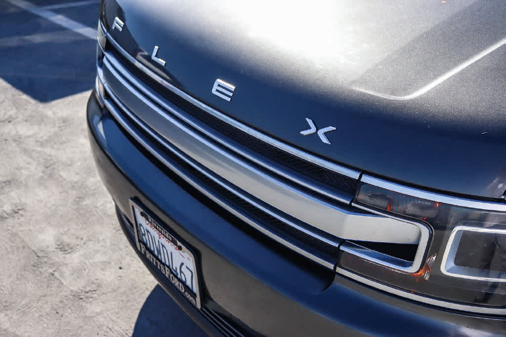 Used 2018 Ford Flex Limited w/ Equipment Group 303A AWD/4WD image 8