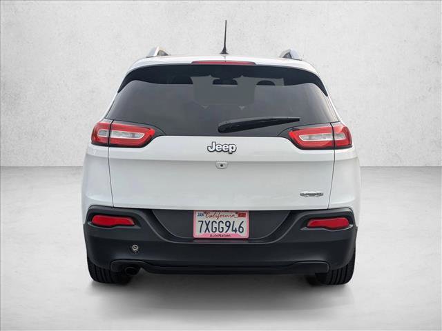 Used 2017 Jeep Cherokee Latitude w/ Comfort & Sound Group image 7