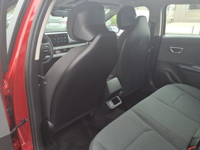 Used 2025 Kia K4 LXS image 9