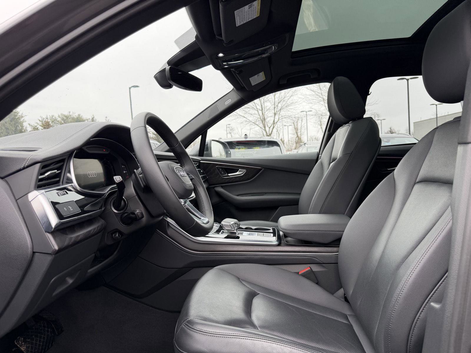 Used 2023 Audi Q7 2.0T Premium Plus w/ Premium Plus Package image 14