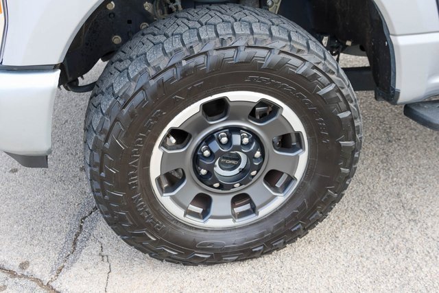Used 2023 Ford F250 Platinum w/ Tremor Off-Road Package image 7