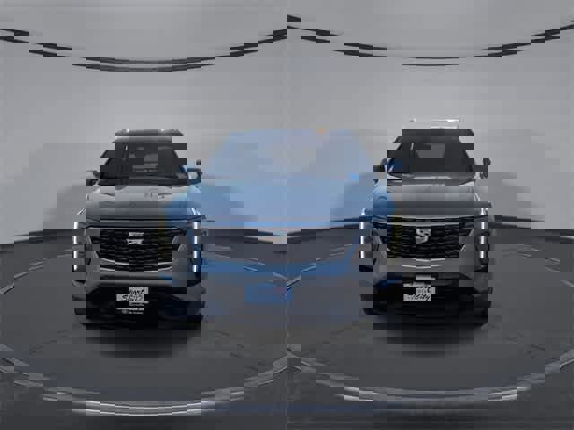 Used 2024 Cadillac XT4 Premium Luxury image 3