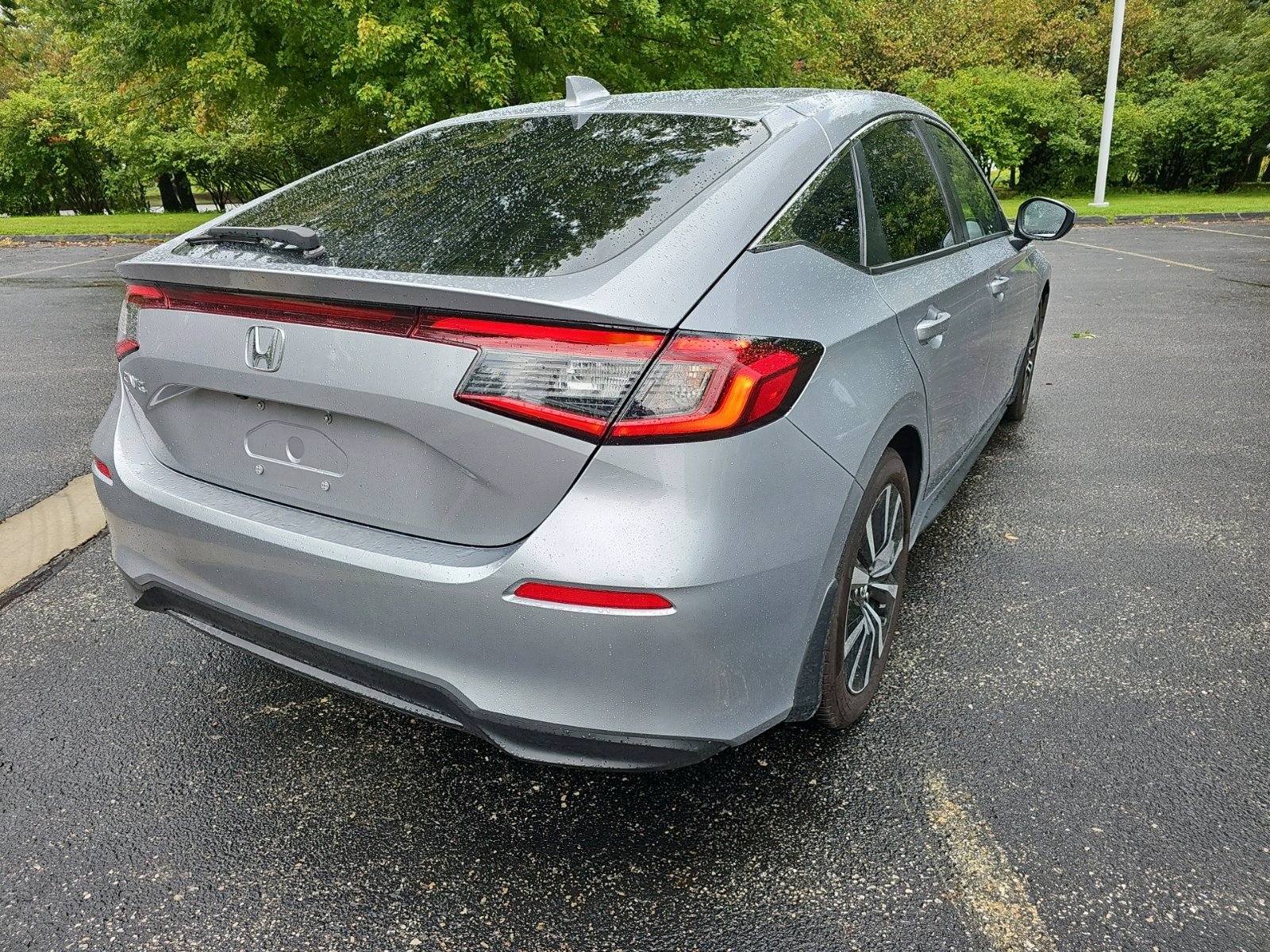 Used 2024 Honda Civic EX-L image 6