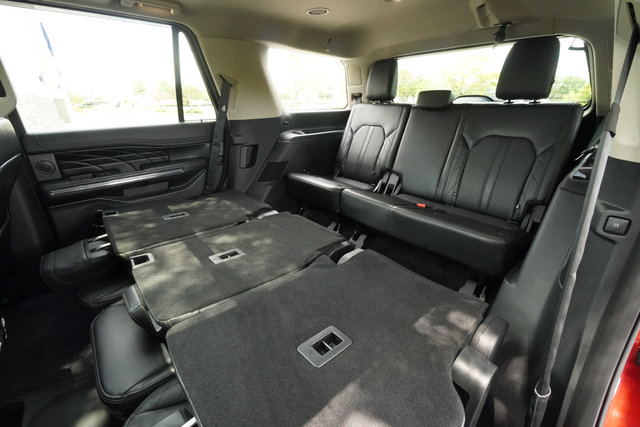 Used 2019 Ford Expedition Platinum RWD image 27
