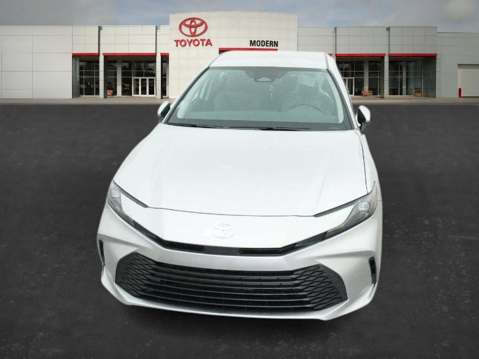 New 2026 Toyota Camry LE FWD image 2