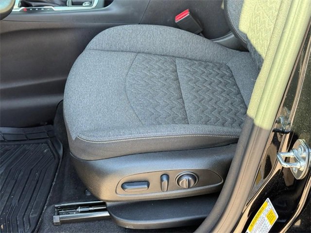 Used 2024 Chevrolet Equinox LT image 18