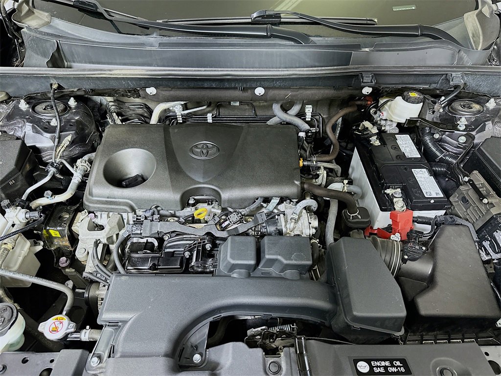 Used 2023 Toyota RAV4 XLE w/ Convenience Package image 9