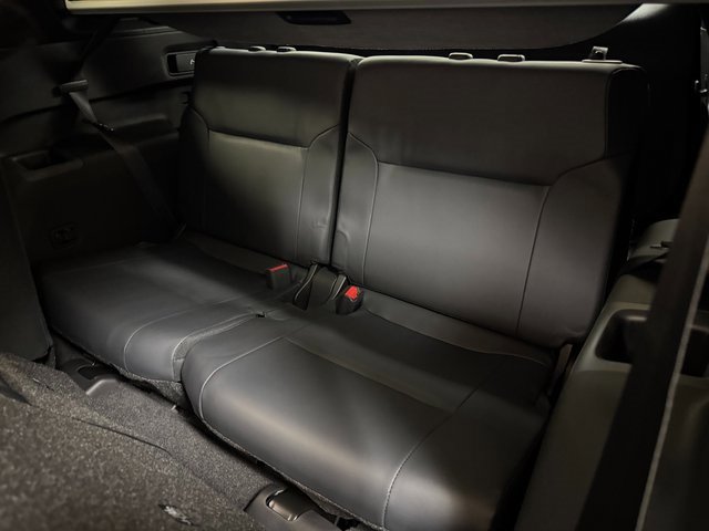 New 2025 Mitsubishi Outlander AWD image 24