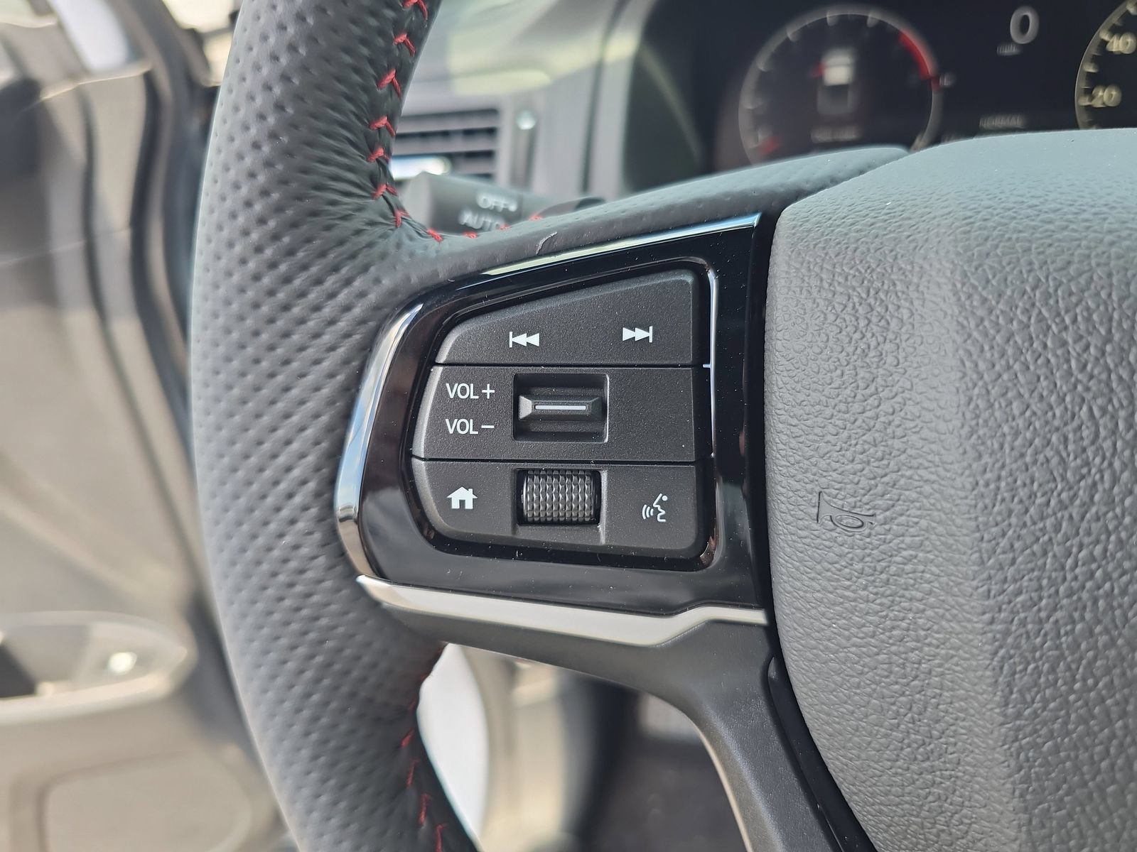 New 2026 Honda Ridgeline Black Edition image 23