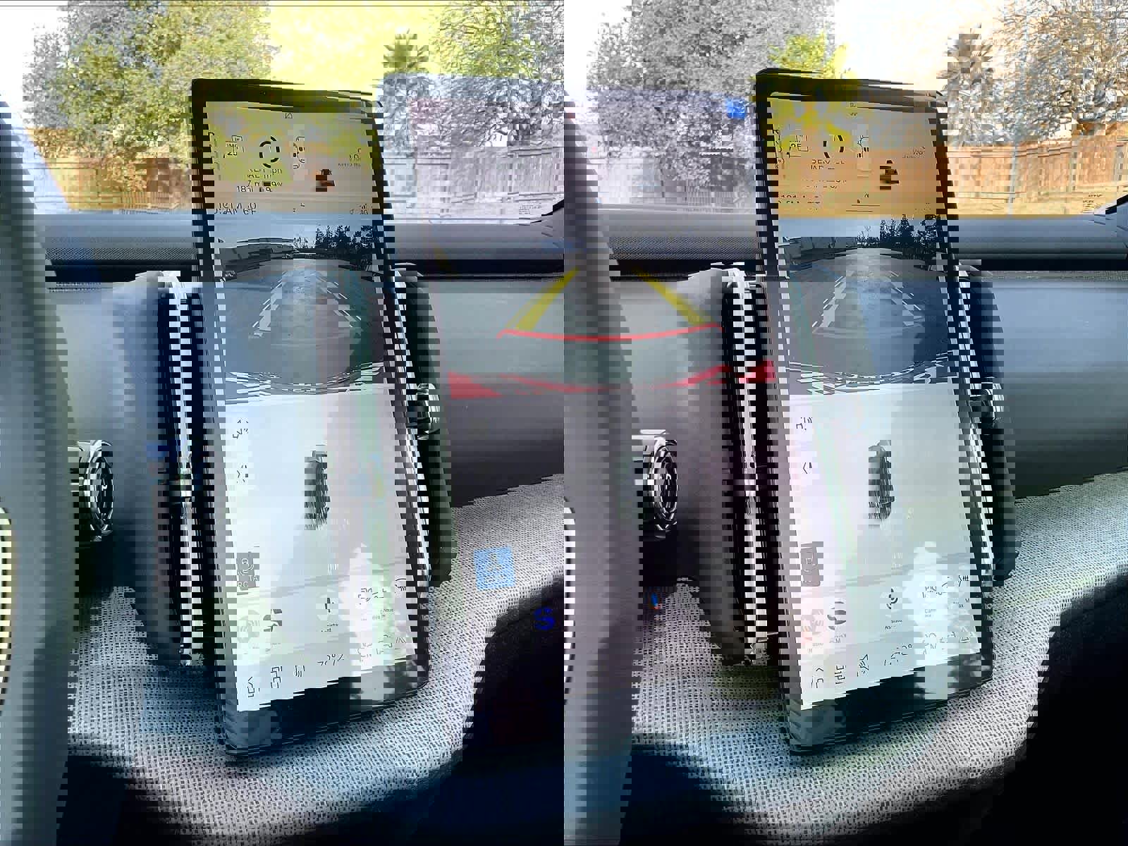 New 2026 Volvo EX30 Plus w/ Protection Package Premier image 20