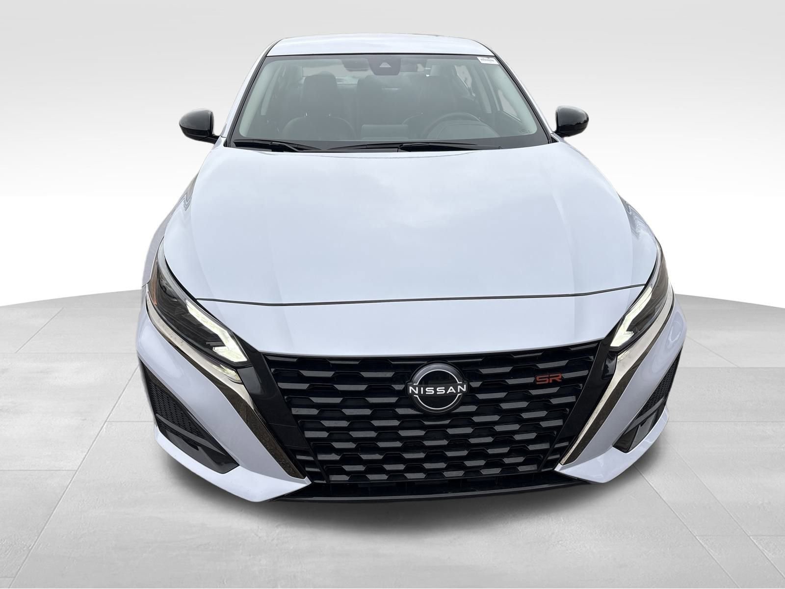 Used 2025 Nissan Altima 2.5 SR image 8