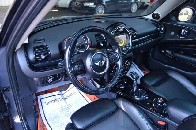 Used 2017 MINI Cooper Clubman S image 12