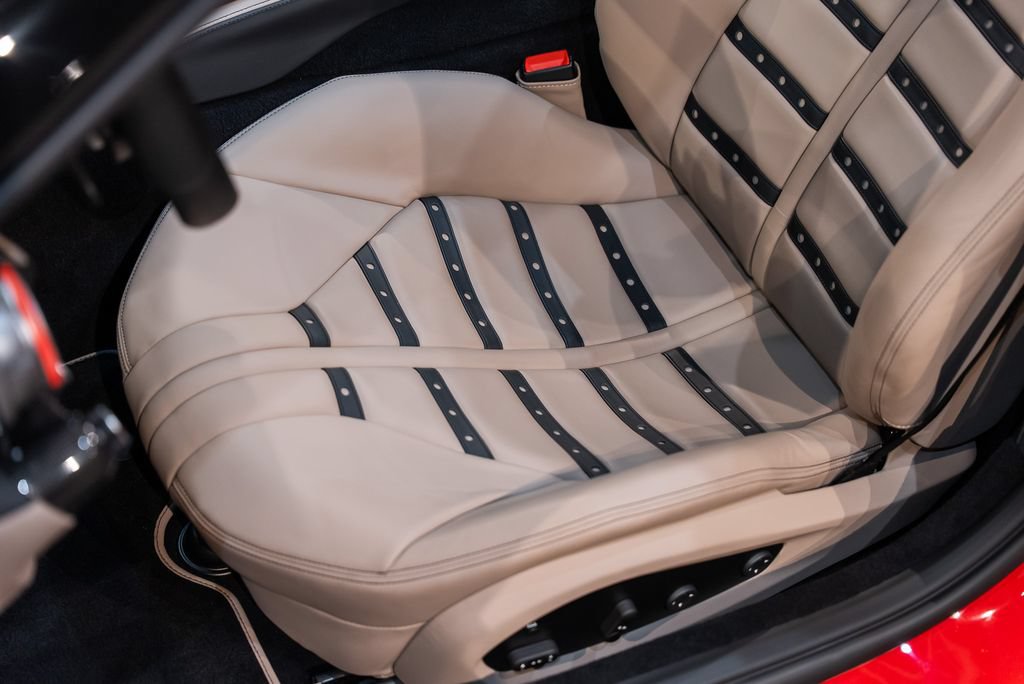 Certified 2023 Ferrari 812 GTS RWD image 28