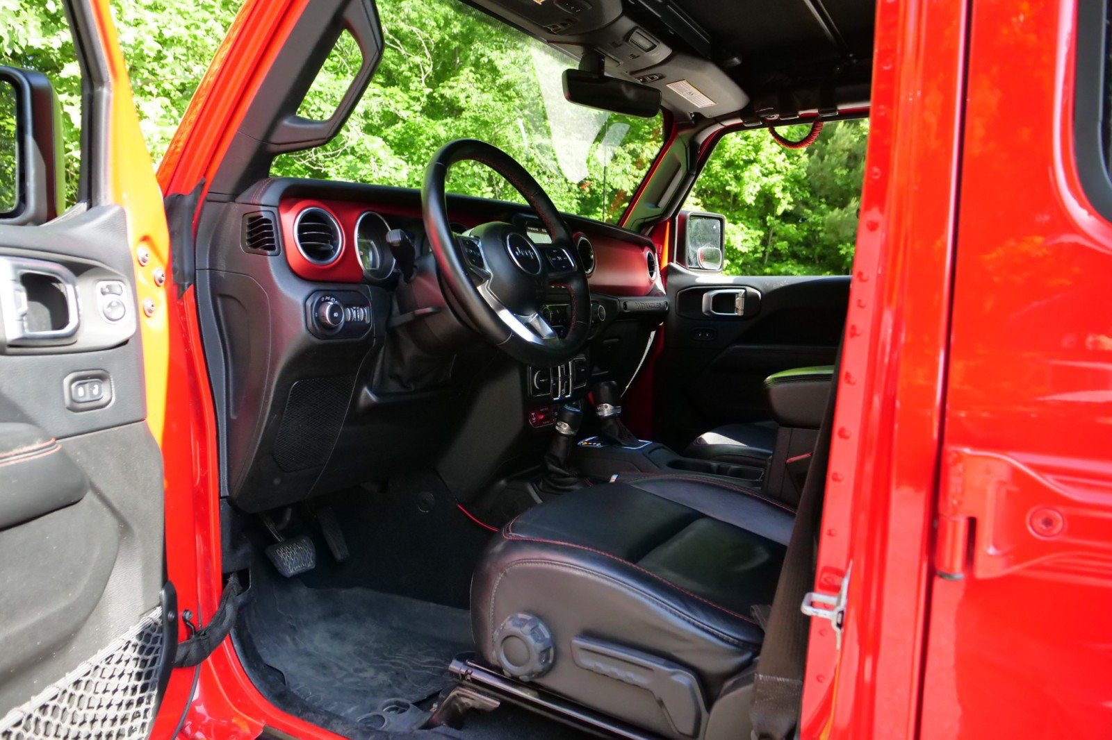 Used 2018 Jeep Wrangler Unlimited Rubicon AWD/4WD image 19