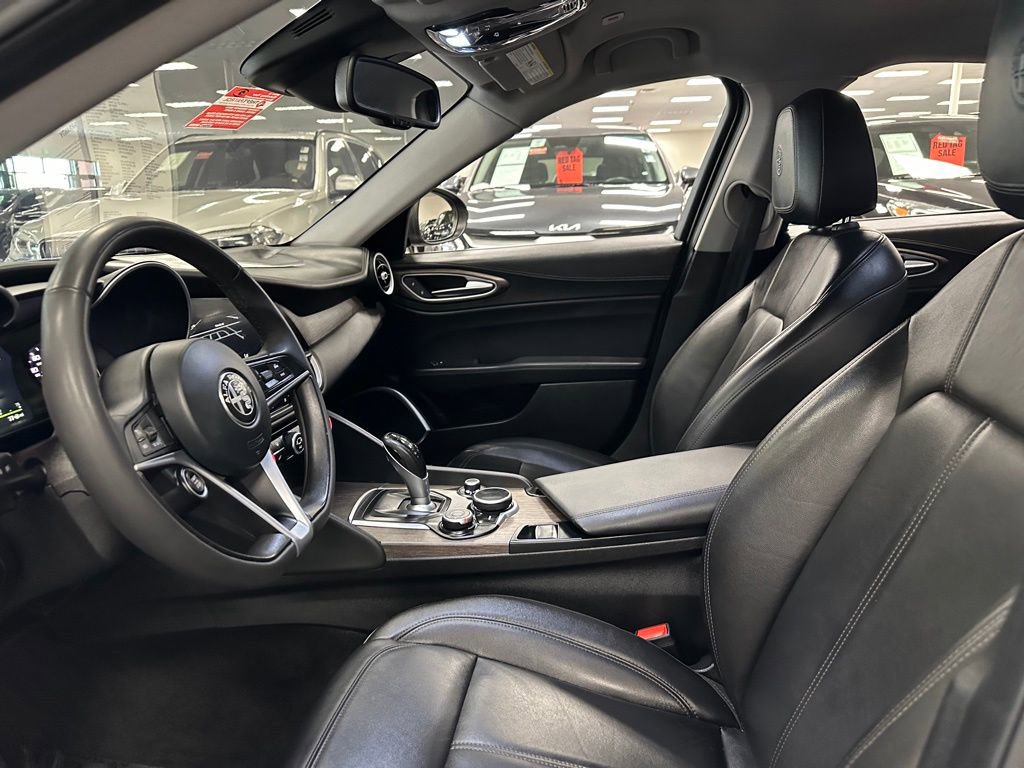 Used 2018 Alfa Romeo Giulia Ti w/ TI Leather Package image 14