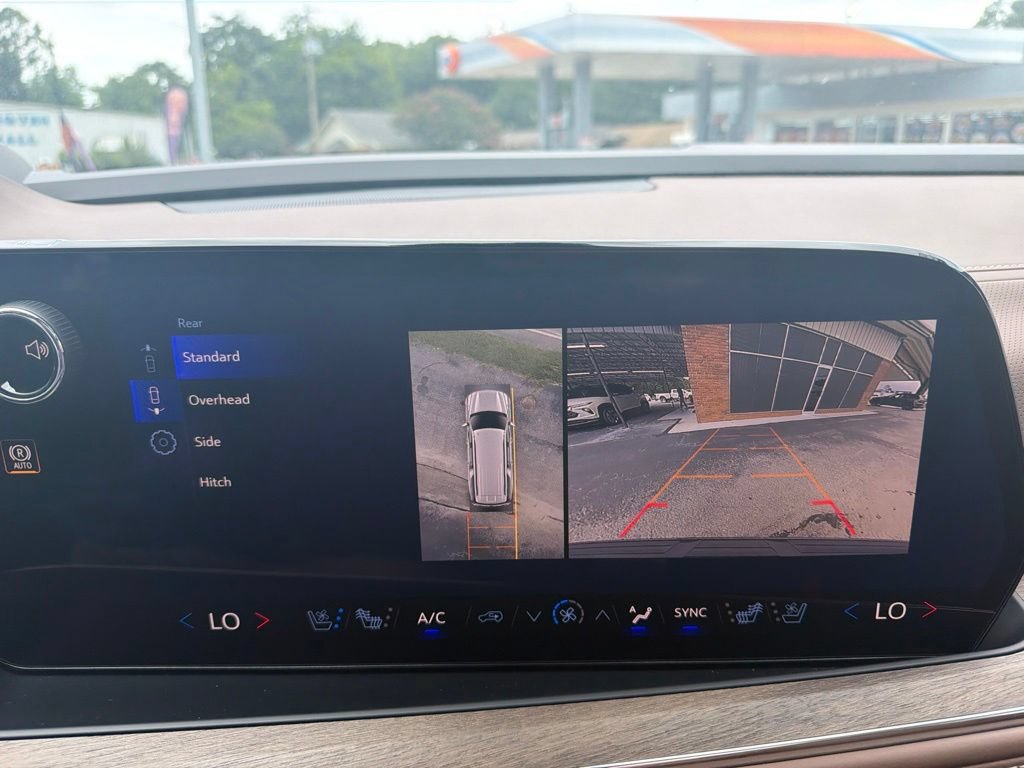 New 2026 Chevrolet Suburban High Country RWD image 27