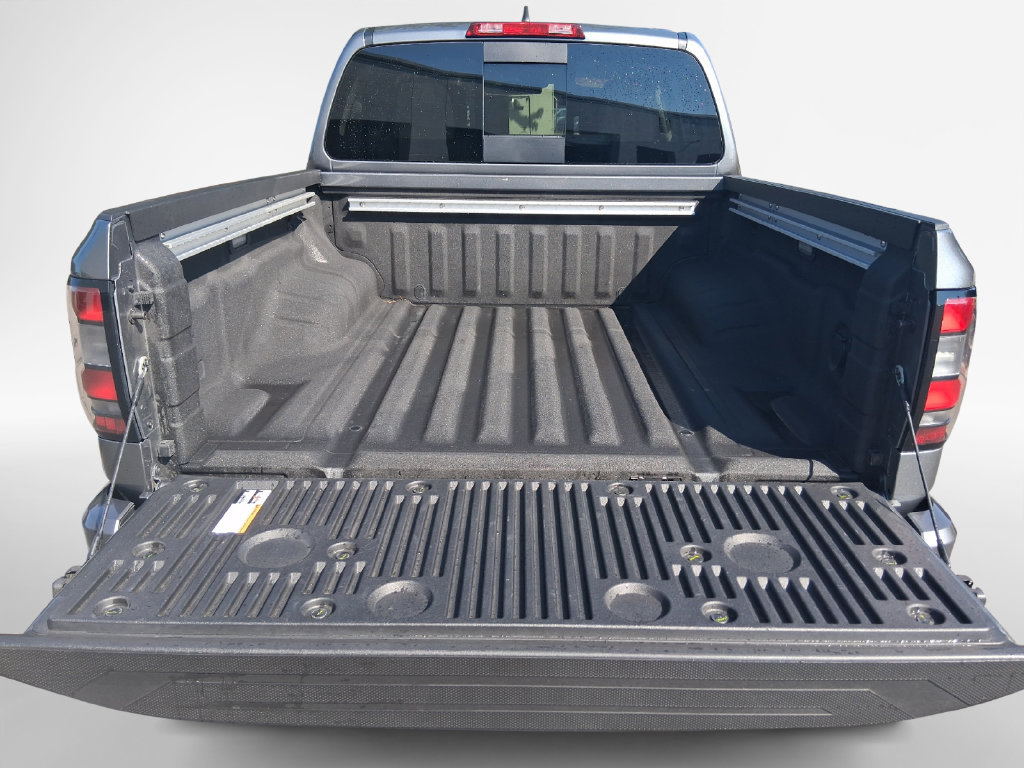 Used 2024 Nissan Frontier SV w/ SV Convenience Package RWD image 25