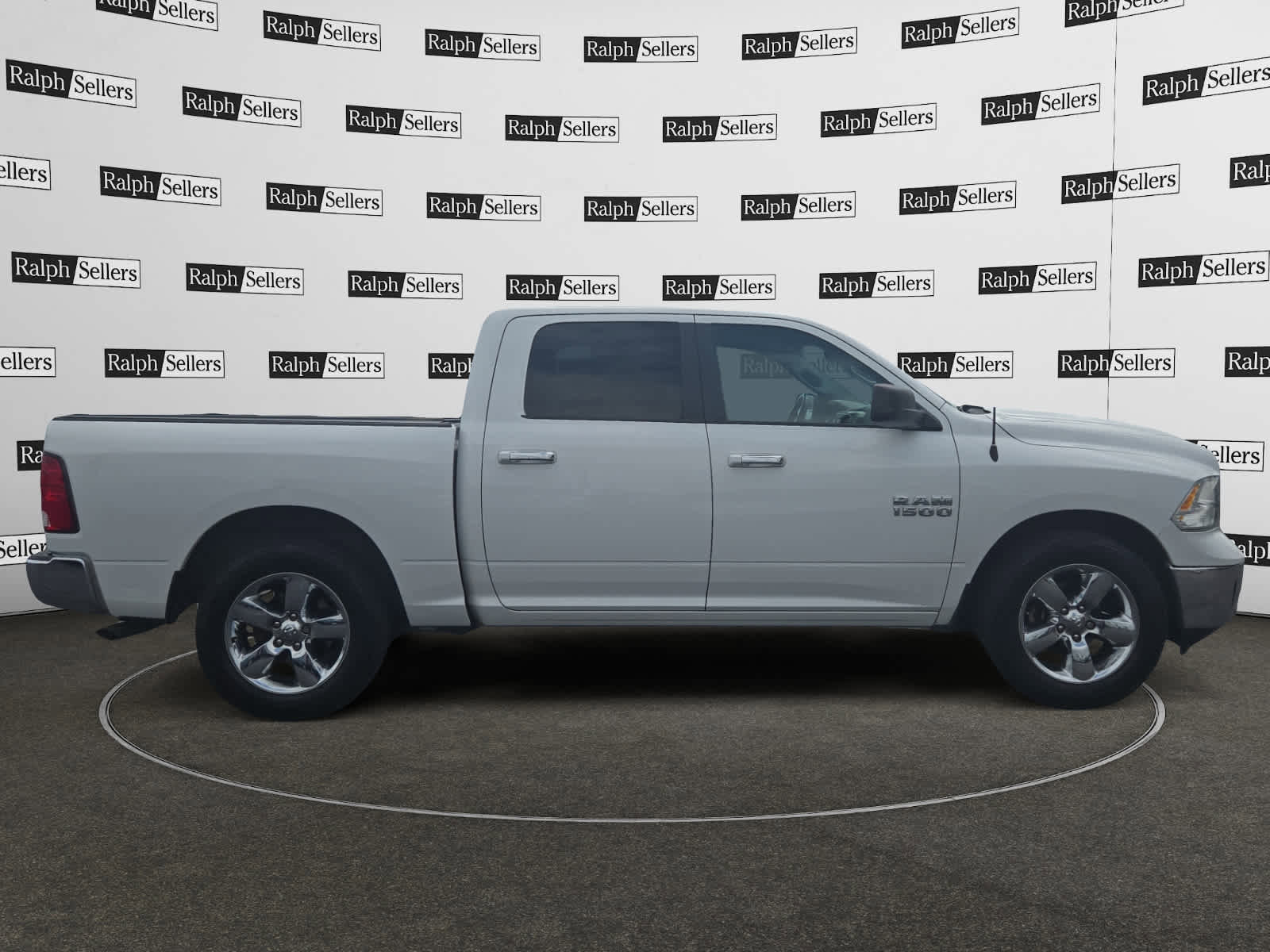 Used 2015 RAM 1500 Big Horn RWD image 7