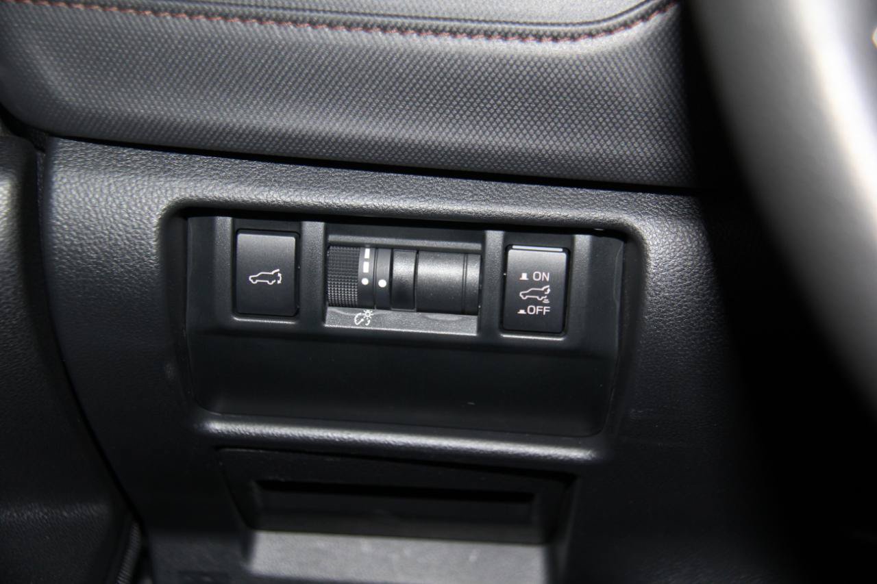 Used 2025 Subaru Forester Touring AWD/4WD image 13