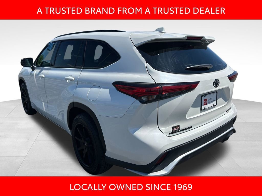 Certified 2021 Toyota Highlander XSE AWD/4WD image 4