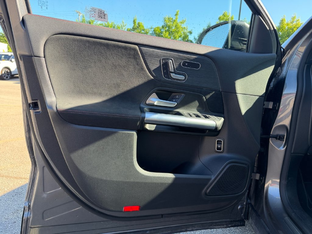 Used 2023 Mercedes-Benz GLA 250 4MATIC image 12