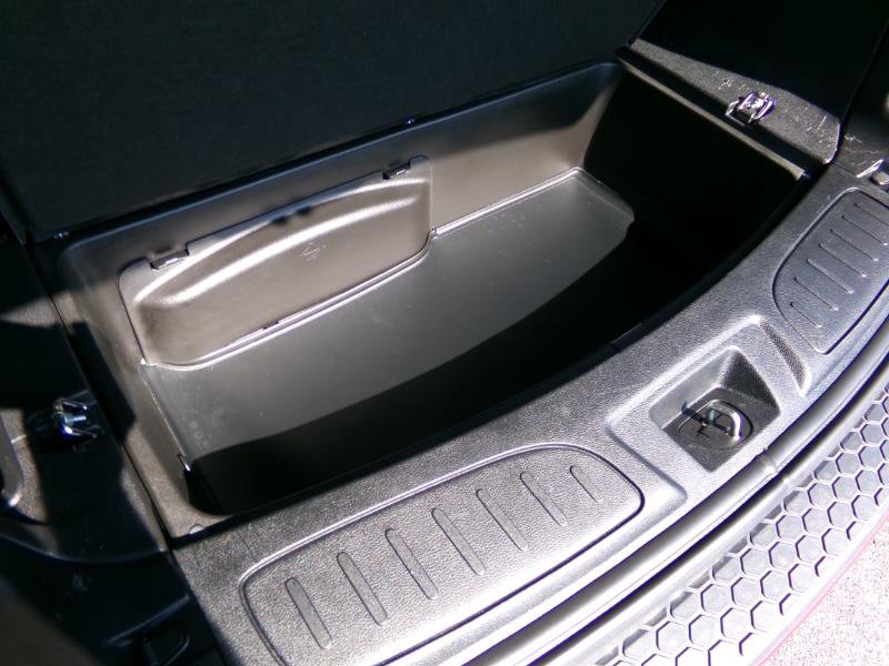 Used 2020 Dodge Durango SXT image 34