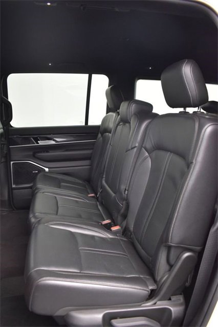 Used 2022 Jeep Wagoneer Series I image 10