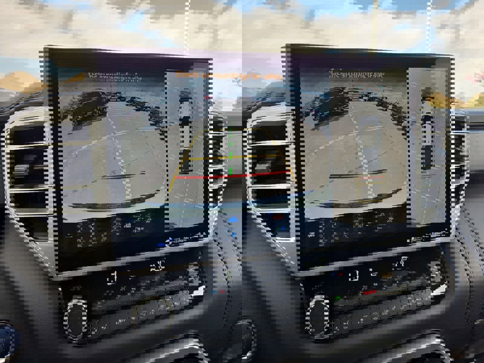 Used 2023 Toyota Tundra Platinum w/ Advanced Package image 29