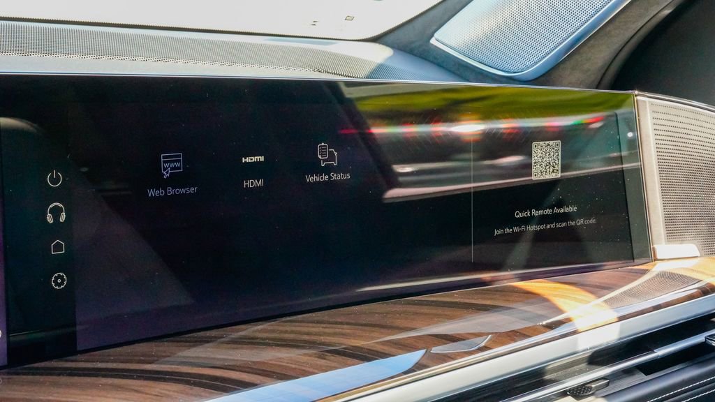 New 2026 Cadillac Escalade ESV Platinum Sport w/ LPO, ONYX Package image 20