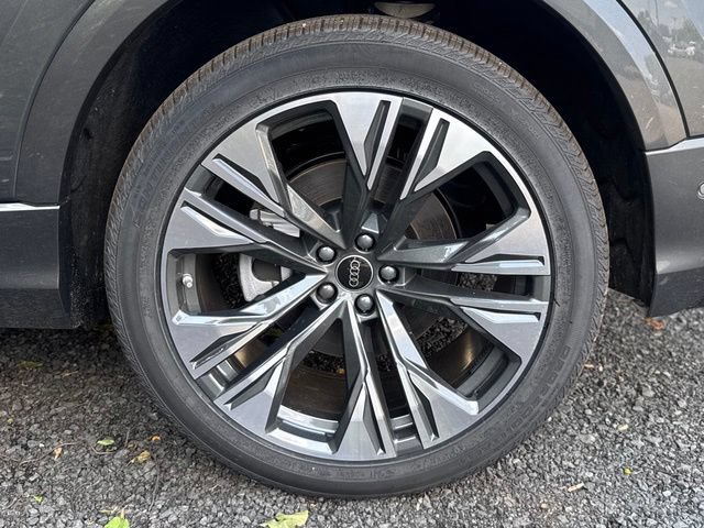 New 2026 Audi Q8 Premium Plus AWD/4WD image 10