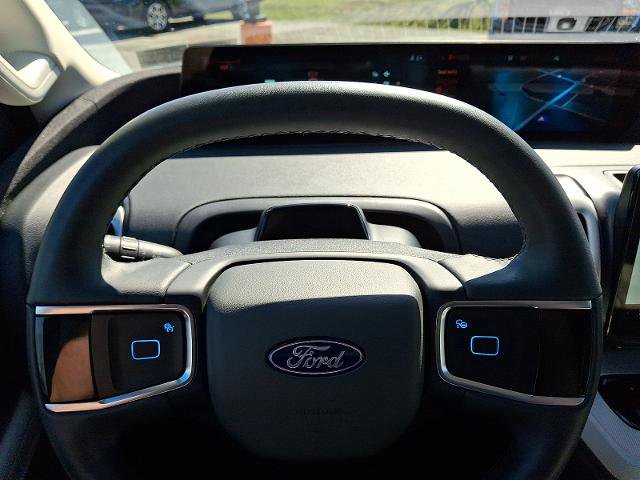 Certified 2025 Ford Expedition Max Active image 20