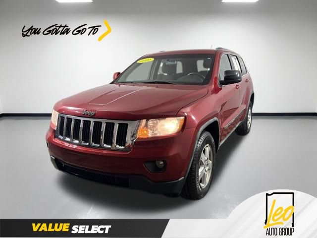 Used 2011 Jeep Grand Cherokee Laredo AWD/4WD image 1