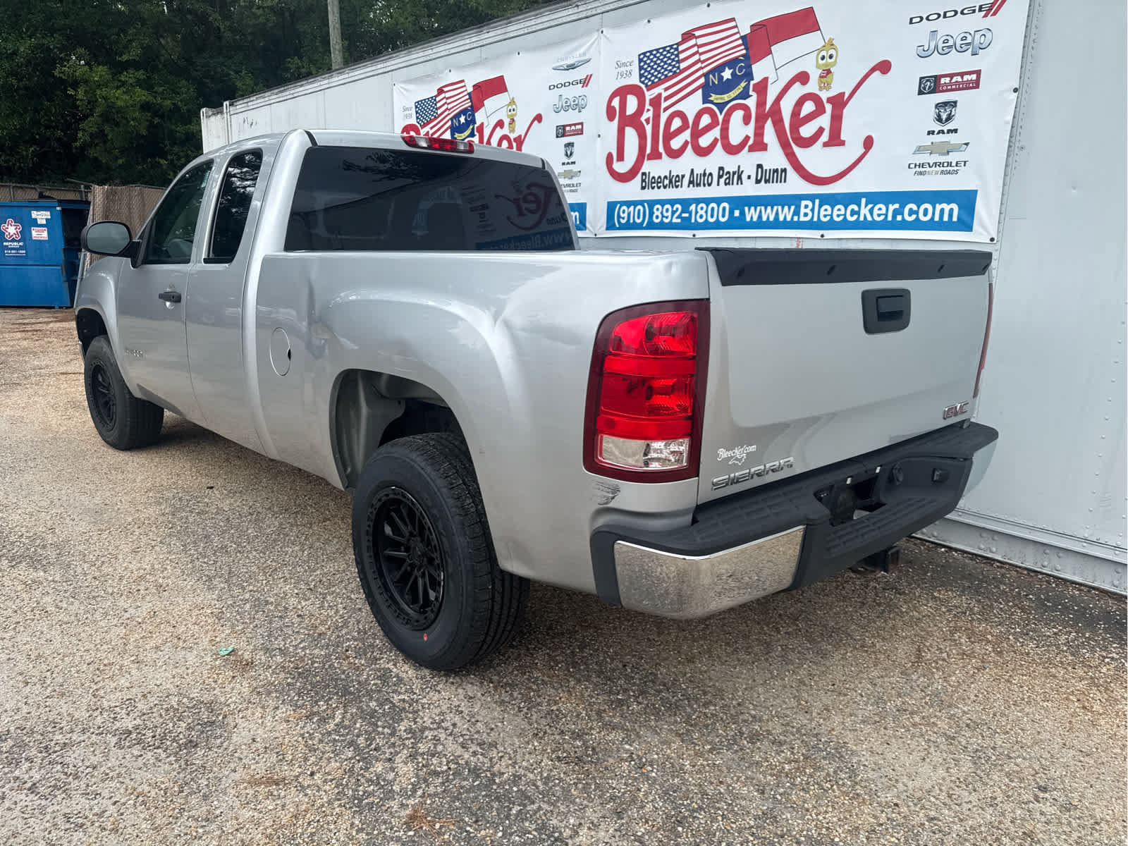 Used 2013 GMC Sierra 1500 W/T RWD image 8