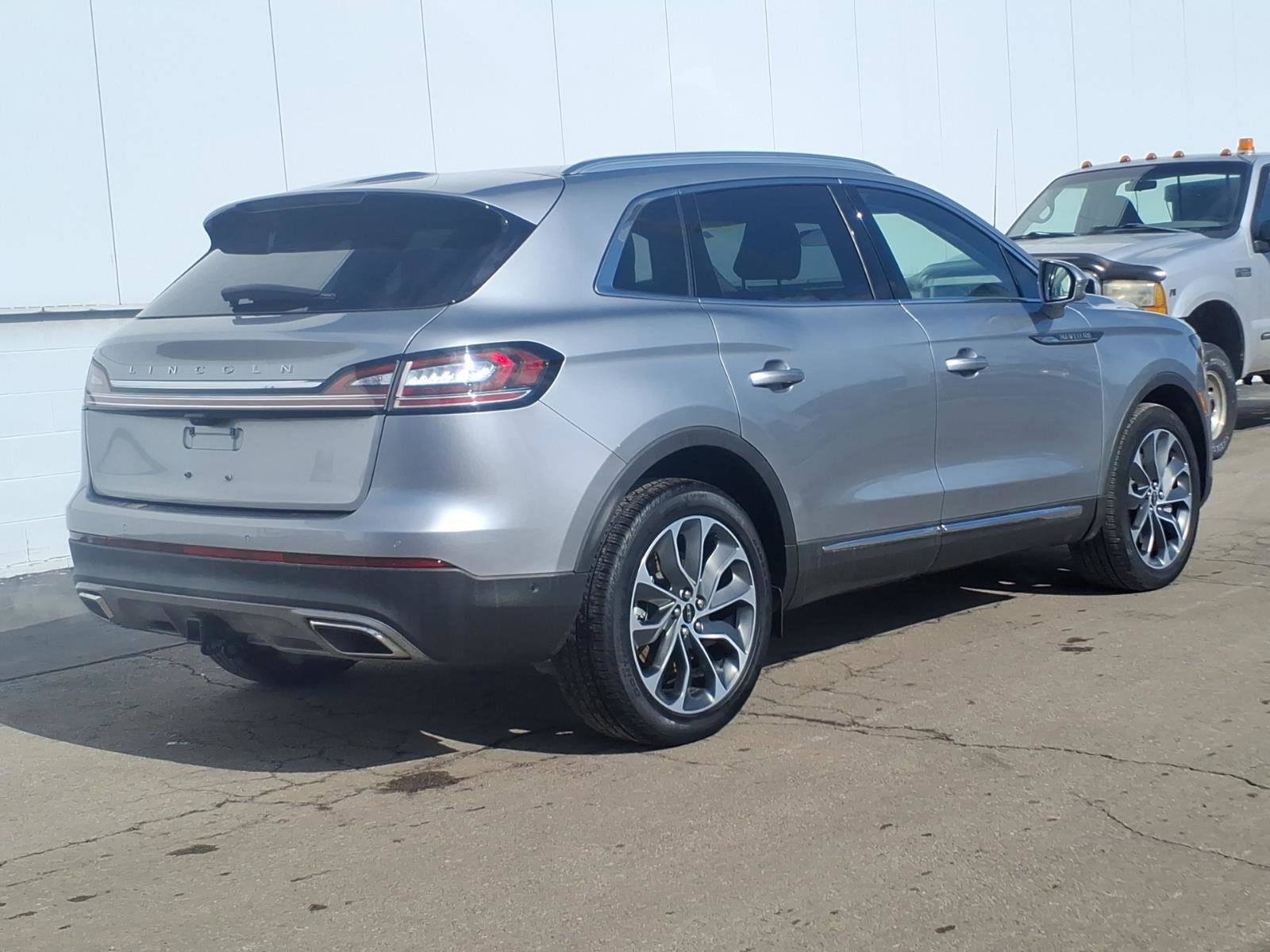 Certified 2022 Lincoln Nautilus Reserve w/ Equipment Group 201A image 6