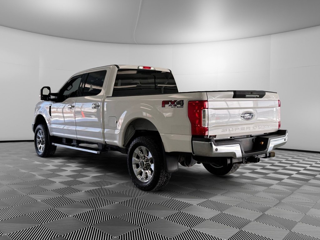 Used 2019 Ford F250 Lariat w/ Chrome Package image 6