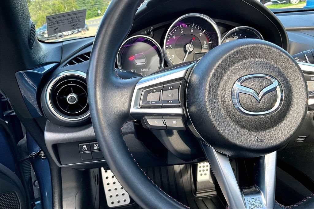 Used 2019 MAZDA MX-5 Miata Grand Touring RWD image 11