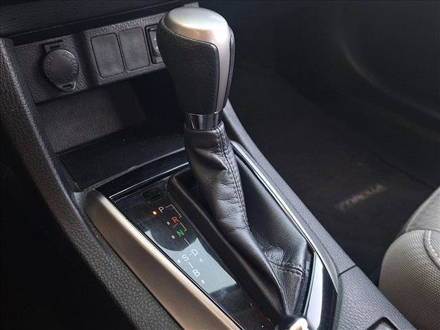 Used 2016 Toyota Corolla LE image 14