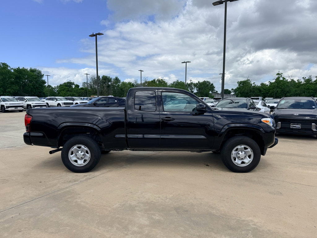 Used 2023 Toyota Tacoma SR RWD image 4