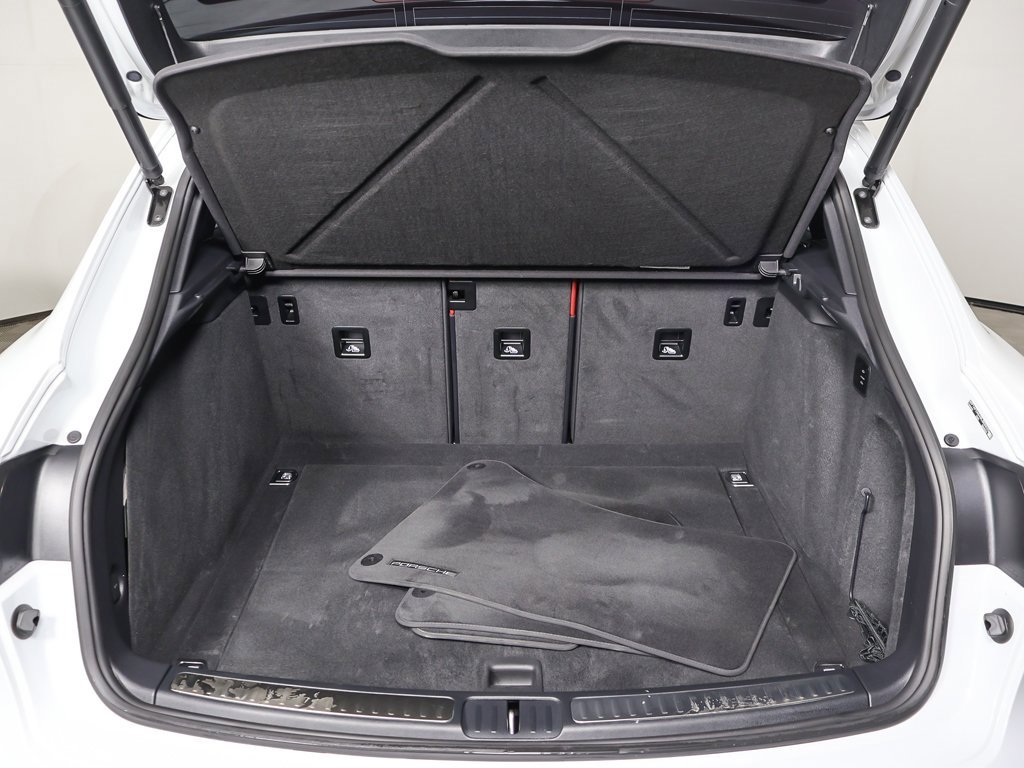 Used 2024 Porsche Macan GTS image 18